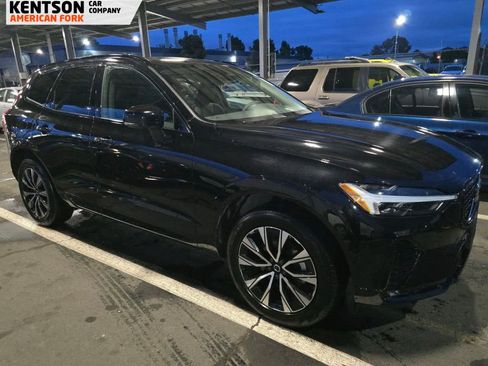 Used 2025 Volvo XC60 B5 Plus image 2