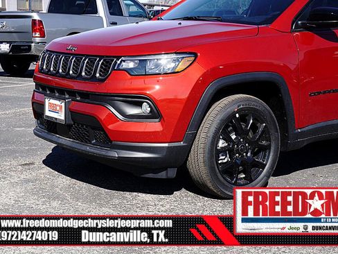 New 2026 Jeep Compass Latitude image 42