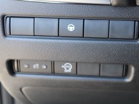 Used 2023 Nissan Rogue SV FWD image 22