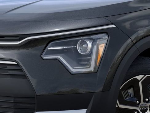 New 2026 Kia Niro LX FWD image 10