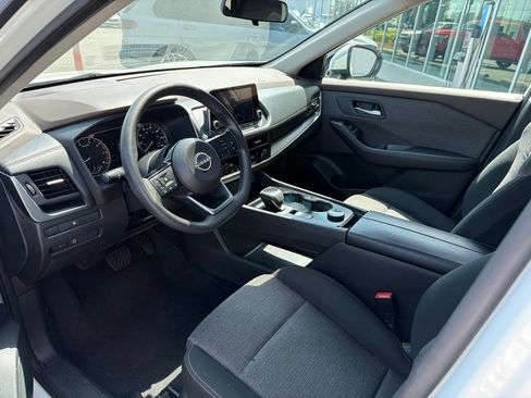 Used 2023 Nissan Rogue SV AWD/4WD image 17