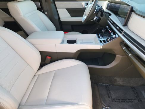 Used 2025 Hyundai Santa Fe Calligraphy image 13