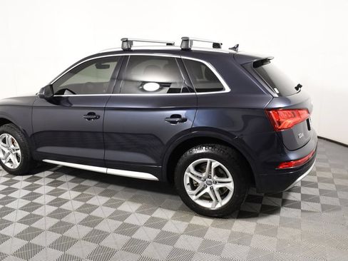 Used 2019 Audi Q5 Premium w/ Convenience Package AWD/4WD image 3