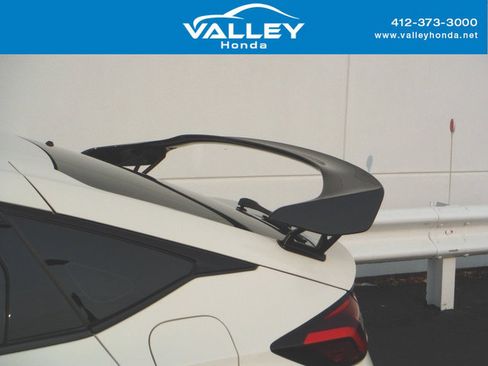 Used 2024 Honda Civic Type R image 6