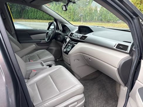 Used 2012 Honda Odyssey EX-L image 17