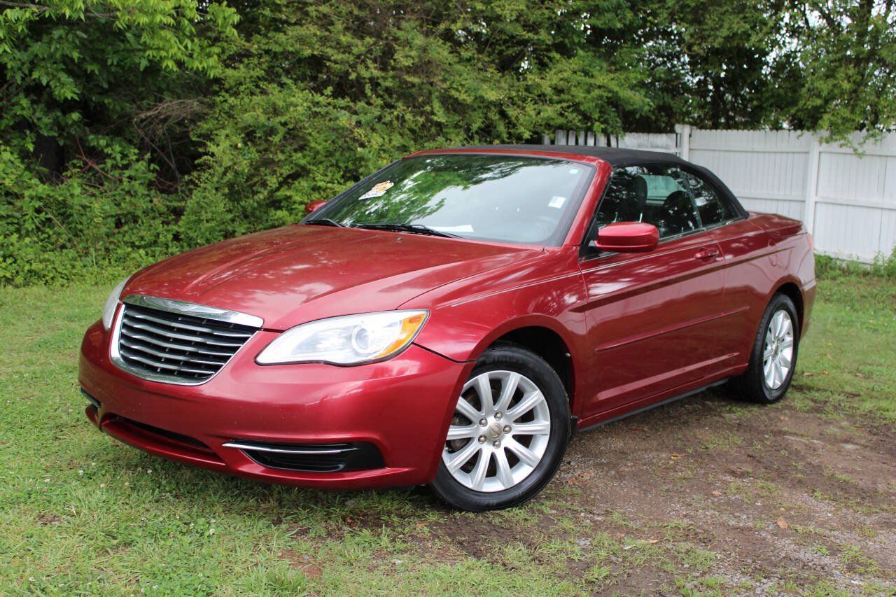 Used 2013 Chrysler 200 Touring FWD image 37