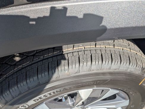 New 2026 Chevrolet Equinox LT w/ Safety and Technology Package FWD image 11