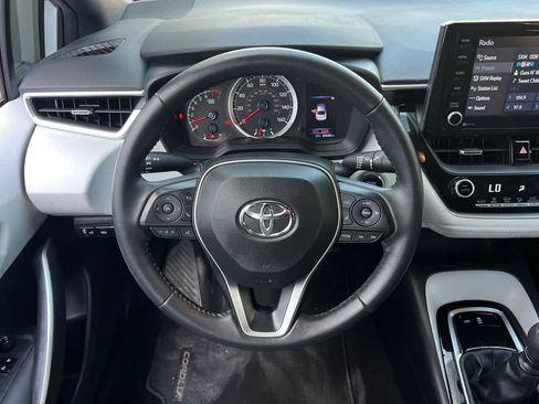 Used 2022 Toyota Corolla SE w/ Carpet Mat Package (TMS) FWD image 16