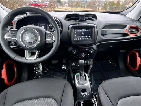 Used 2019 Jeep Renegade Sport image 14