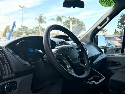 Used 2018 Ford Transit 350 XLT image 17