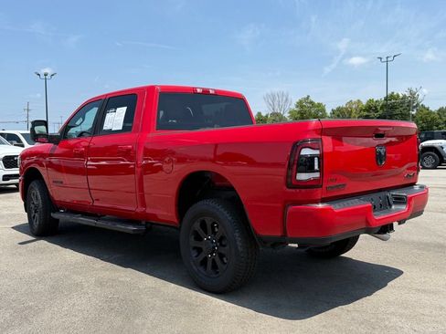 Used 2024 RAM 2500 Big Horn w/ Night Edition AWD/4WD image 5