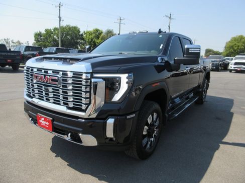 Certified 2025 GMC Sierra 2500 Denali w/ Denali Reserve Package AWD/4WD image 13