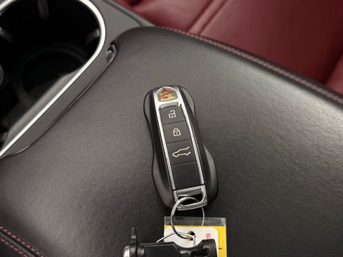 Used 2022 Porsche Cayenne Coupe image 66