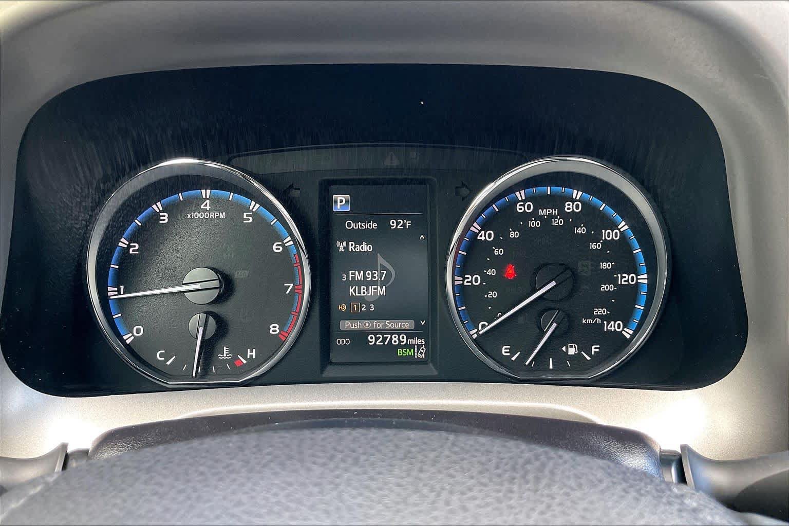 Used 2018 Toyota RAV4 Limited FWD image 25