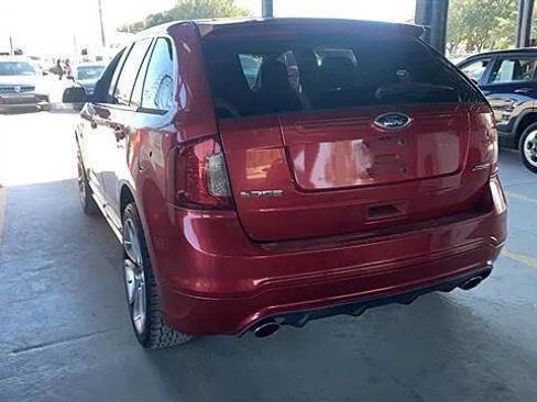 Used 2011 Ford Edge Sport w/ Driver Entry Pkg image 2