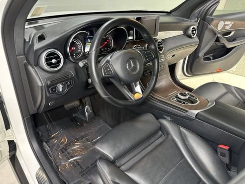 Used 2019 Mercedes-Benz GLC 300 4MATIC image 13