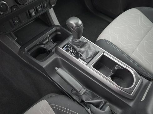 Certified 2023 Toyota Tacoma TRD Off-Road image 30