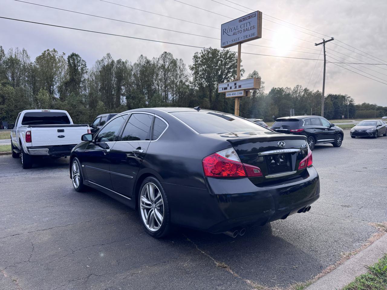 Used 2009 INFINITI M35 w/ Technology Pkg RWD image 7