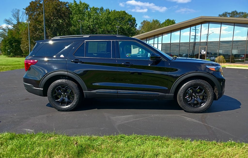 Used 2023 Ford Explorer Timberline w/ Timberline Technology Package AWD/4WD image 26