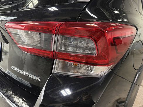 Used 2023 Subaru Crosstrek 2.0i Premium image 11