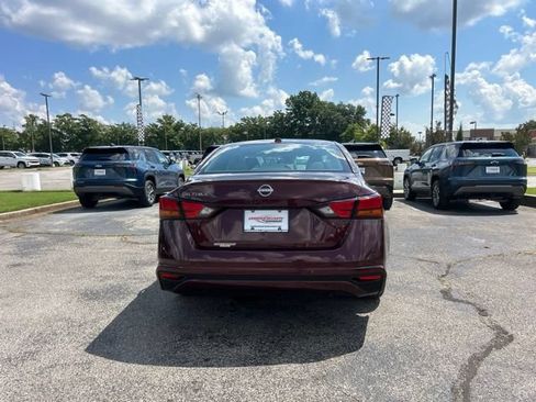 Used 2025 Nissan Altima 2.5 SV FWD image 4