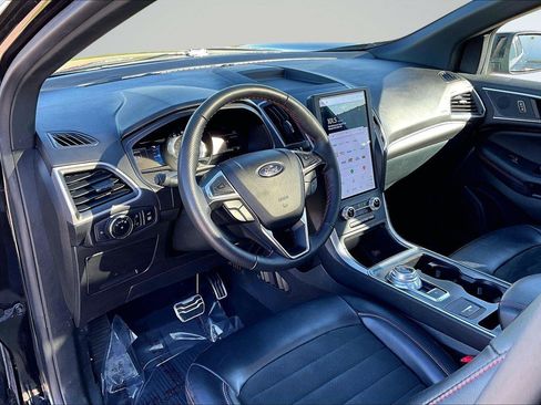 Used 2023 Ford Edge ST-Line w/ Class II Trailer Tow Package AWD/4WD image 15