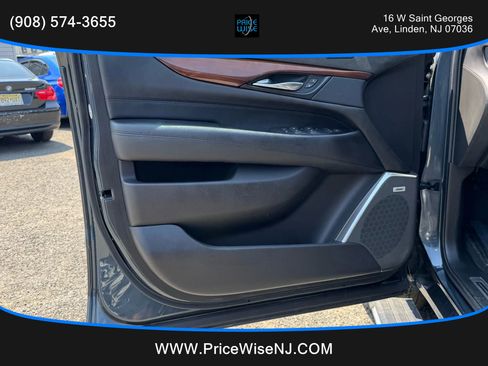 Used 2019 Cadillac Escalade ESV Premium Luxury image 6