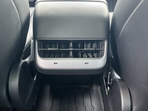 Used 2023 Tesla Model 3 Standard Range RWD image 18