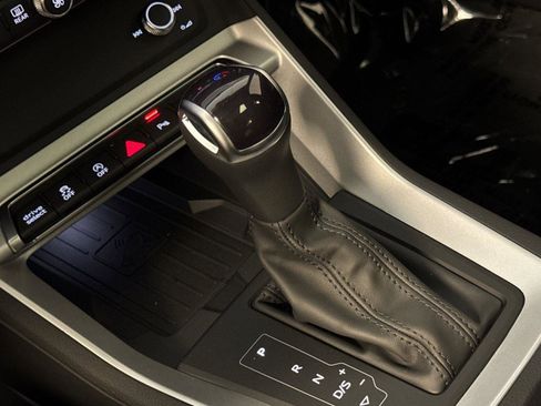 Used 2025 Audi Q3 2.0T Premium w/ Convenience Package image 21