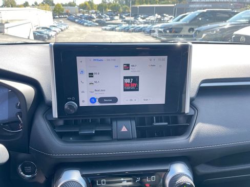 Used 2025 Toyota RAV4 XLE image 21