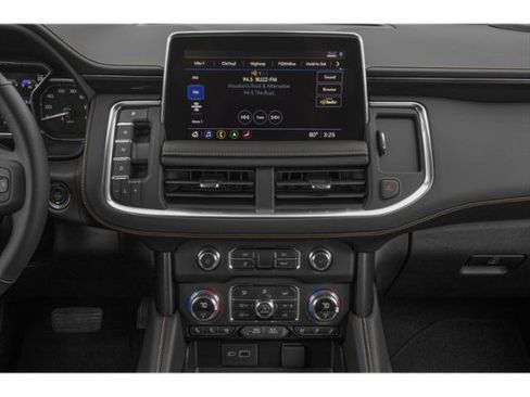 Used 2024 GMC Yukon AT4 w/ AT4 Premium Package AWD/4WD image 13