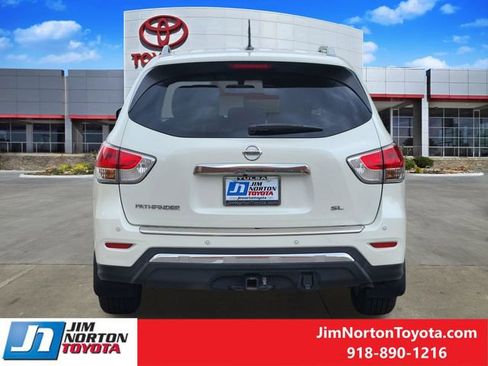Used 2015 Nissan Pathfinder SL w/ Trailer Tow Package FWD image 7