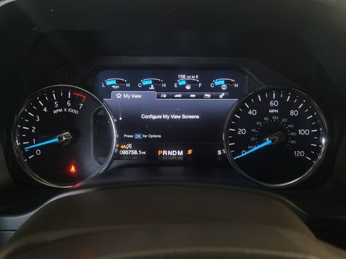 Used 2019 Ford Expedition XLT w/ Equipment Group 202A AWD/4WD image 23
