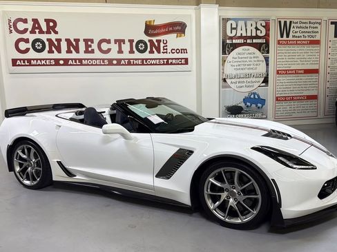 Used 2016 Chevrolet Corvette Z06 w/ 3LZ Preferred Equipment Group RWD image 5