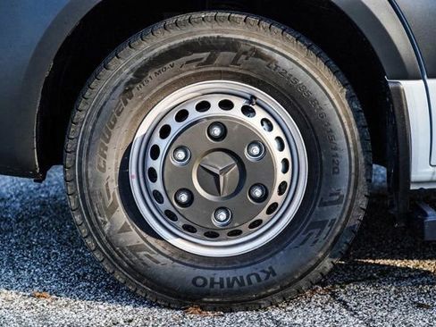 Used 2023 Mercedes-Benz Sprinter 3500 image 20