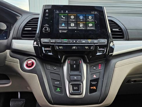 Used 2018 Honda Odyssey EX image 13