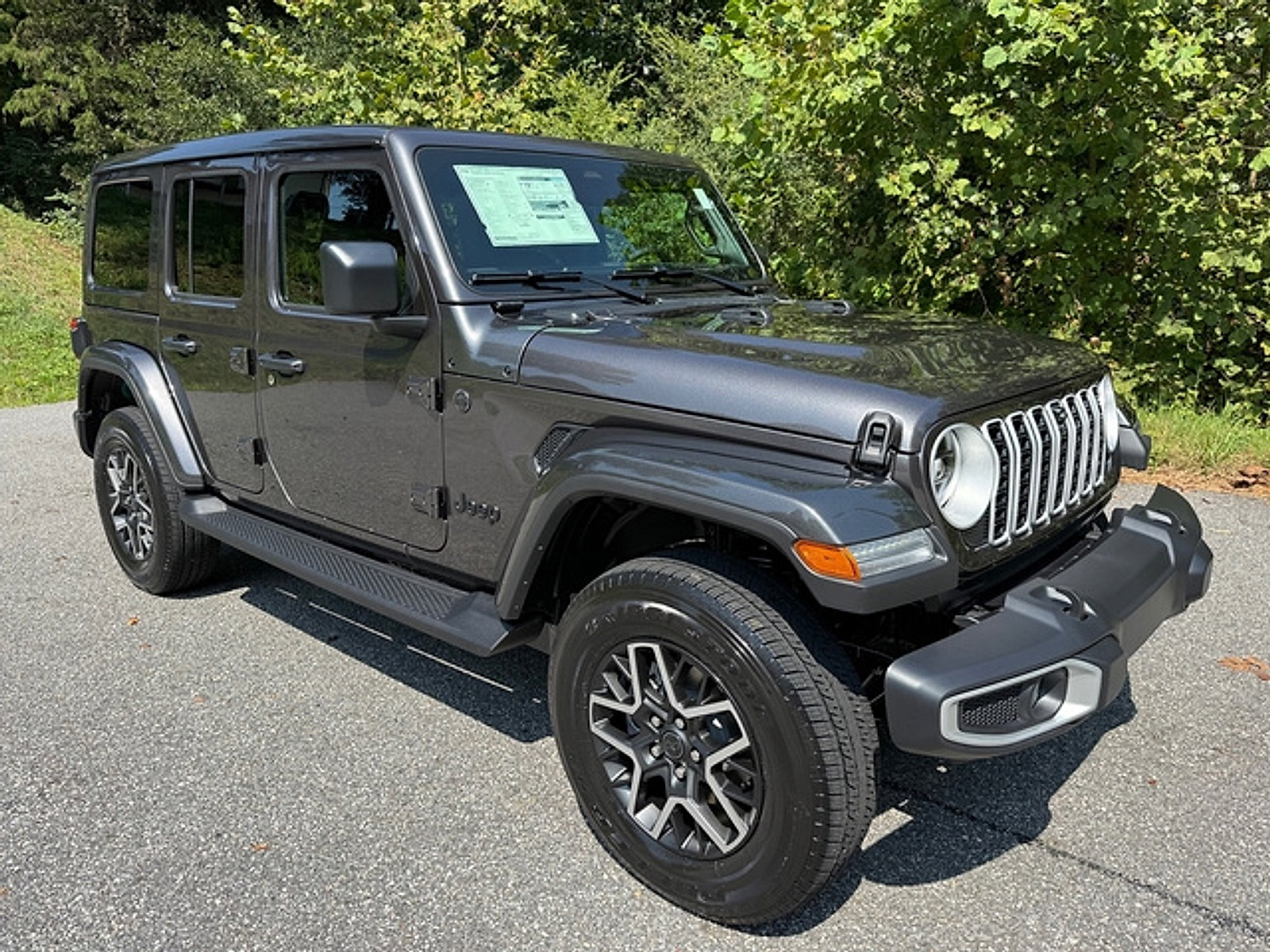 New 2027 Jeep Wrangler Unlimited Sahara AWD/4WD image 5