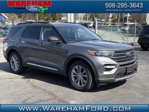 Certified 2022 Ford Explorer XLT w/ Equipment Group 202A image 1