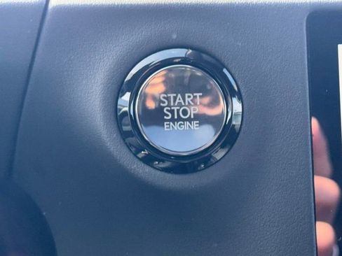 Used 2025 Lexus GX 550 w/ Cold Area Package image 34