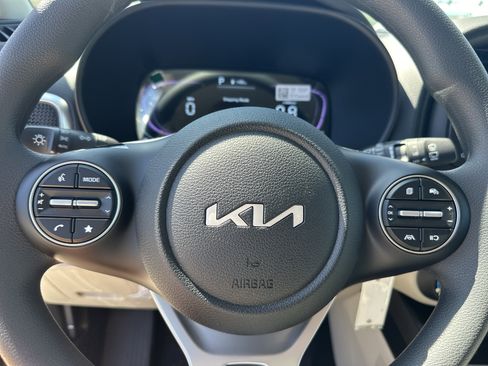 New 2025 Kia Soul LX w/ LX Technology Package image 16