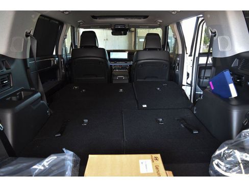 New 2025 Hyundai Santa Fe Limited image 91