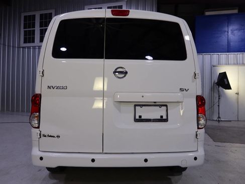 Used 2021 Nissan NV200 SV w/ Sliding Door Glass Package image 4