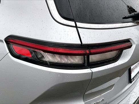 Used 2025 Jeep Grand Cherokee L Laredo w/ Luxury Tech Group I image 30