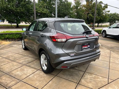 Used 2024 Nissan Kicks S FWD image 13