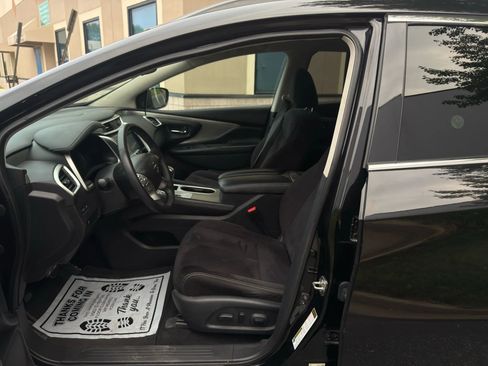 Used 2018 Nissan Murano SV image 14