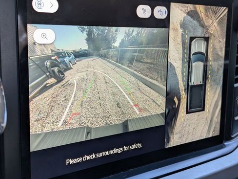 Used 2023 Ford F250 XLT w/ XLT Premium Package image 9