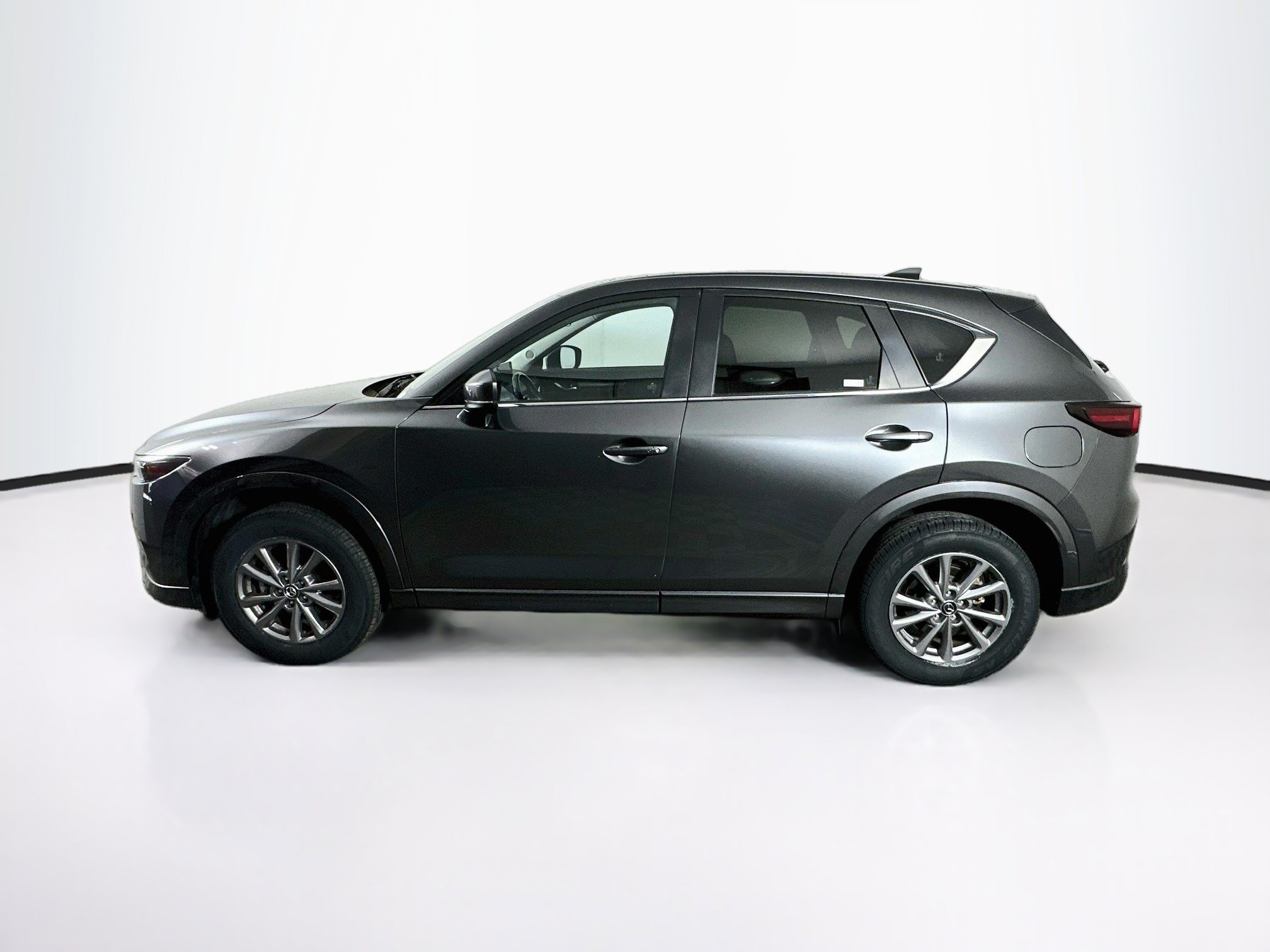 Used 2025 MAZDA CX-5 AWD 2.5 S w/ Select Package image 4