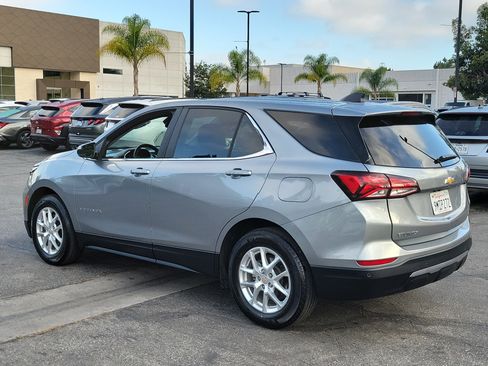 Used 2024 Chevrolet Equinox LT FWD image 28