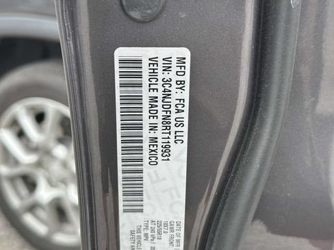 Used 2024 Jeep Compass Latitude w/ Sun and Sound Group AWD/4WD image 45