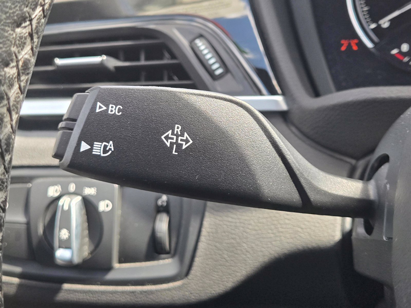 Used 2019 BMW X1 xDrive28i AWD/4WD image 24